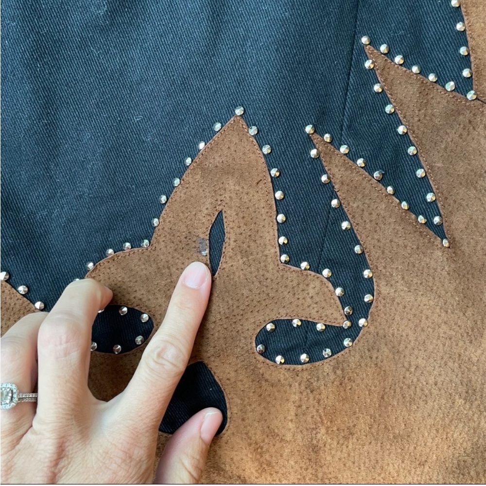 Vintage Roaman’s Western Fringe Jacket
Channel your inner Cowgirl! - Picture 6 of 8